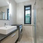 Rivus With Parking In By Renters * Gdynia