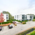 Rivus With Parking In By Renters Apartamento