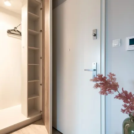 Rivus With Parking In By Renters גדינייה