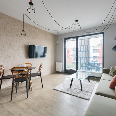 Rivus With Parking In By Renters