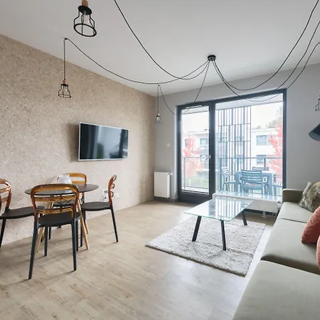 Rivus With Parking In By Renters