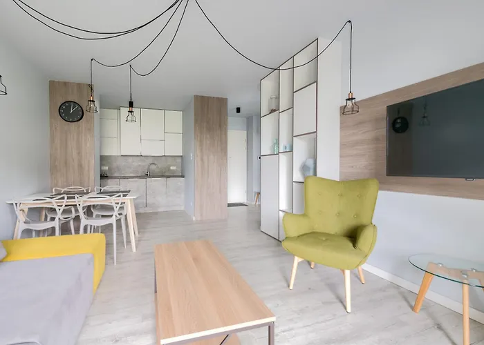 Rivus With Parking In By Renters * غدينيا