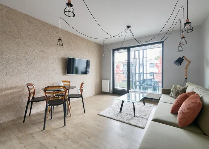 Rivus With Parking In By Renters