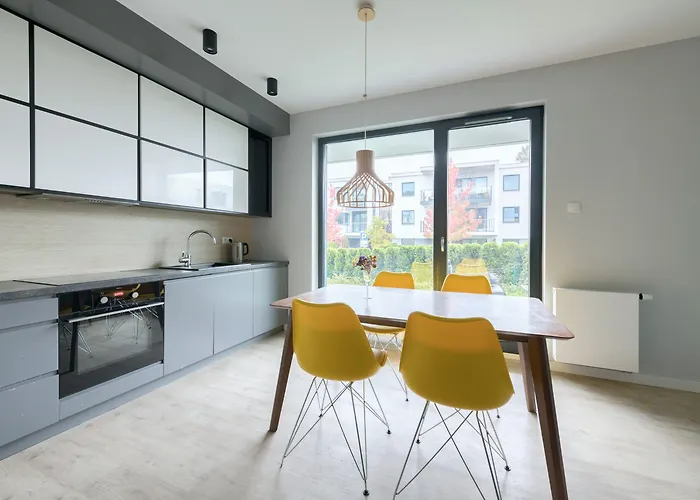 Rivus With Parking In By Renters شقة *