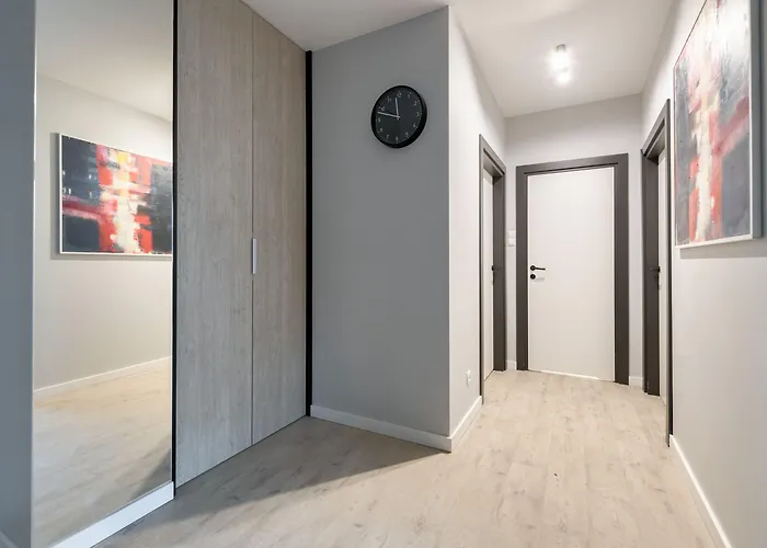 Rivus With Parking In By Renters Apartment *