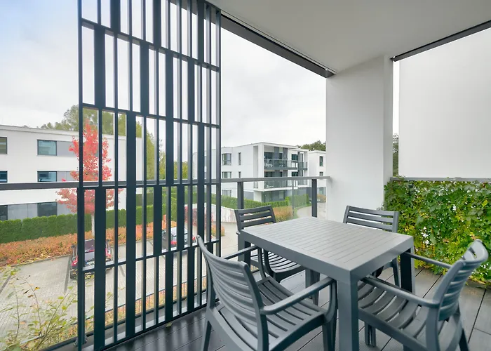 Rivus With Parking In By Renters * غدينيا